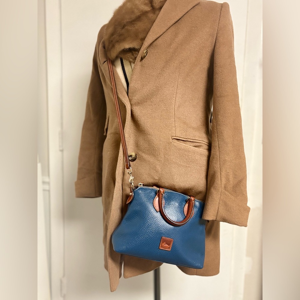 VINTAGE Dooney and Bourke blue pebble leather crossbody handbag - Picture 15 of 15